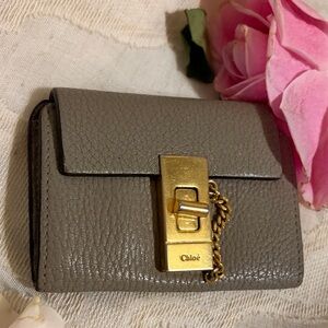 Chloé Gray Leather Wallet with Gold Turnlock